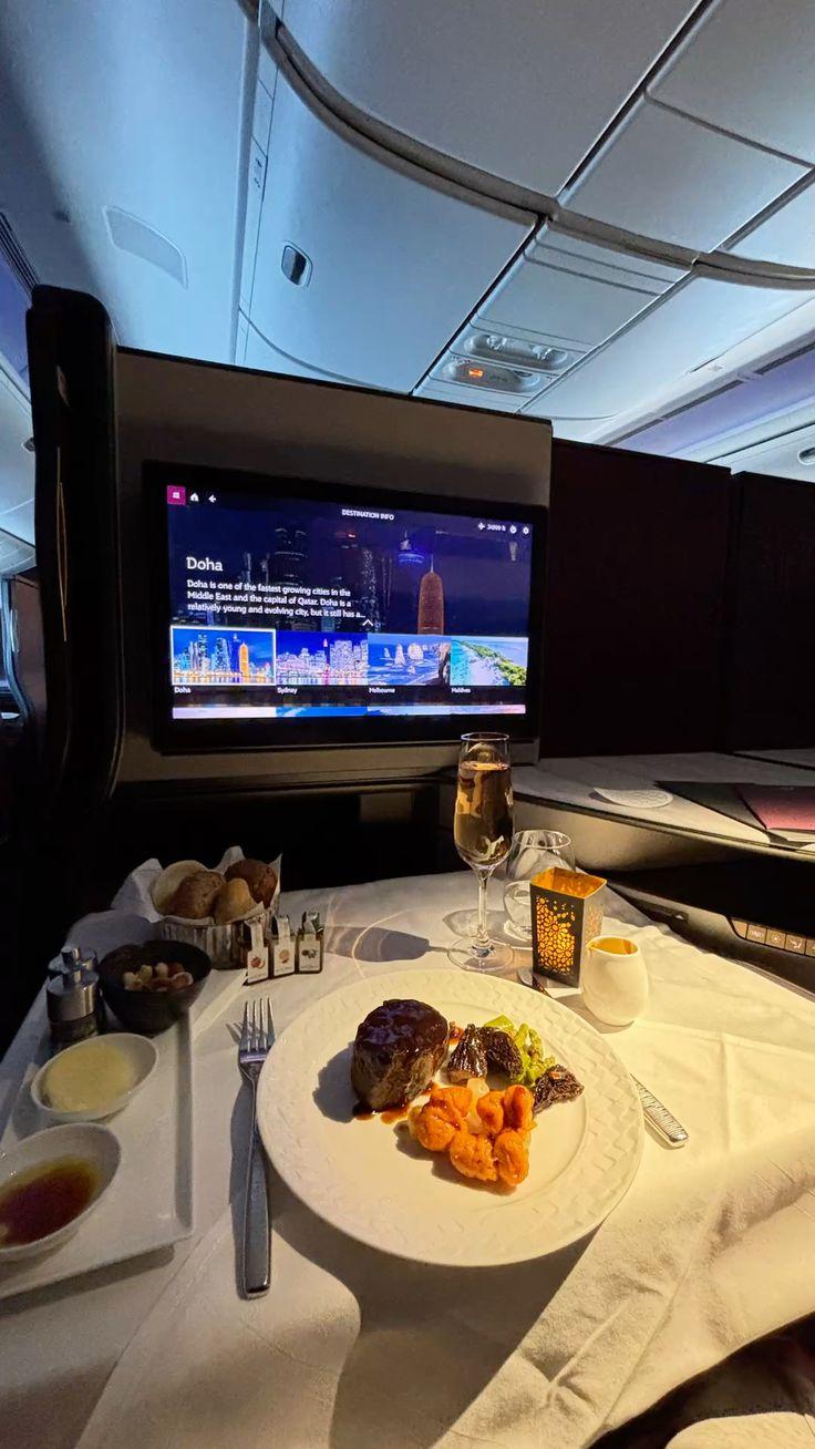 In-flight dining 3